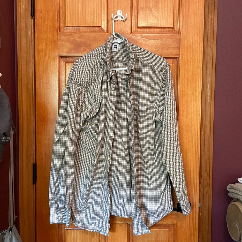GAP Button-Up Shirt